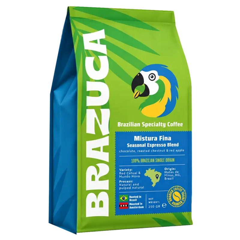 Groene Brazuca-zak Mistura Fina espressoblend van het seizoen, 250 g, chocolade, geroosterde kastanje en rode appel