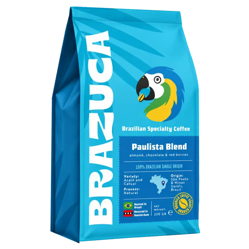 Light blue Brazuca bag of Paulista Blend, 250 g, almond, chocolate and red berries from São Paulo and Minas Gerais